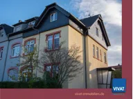 Titelbild für GRUNDSTÜCK UND GEBÄUDE: Bei dem Dreifamilienhaus handelt es sich um